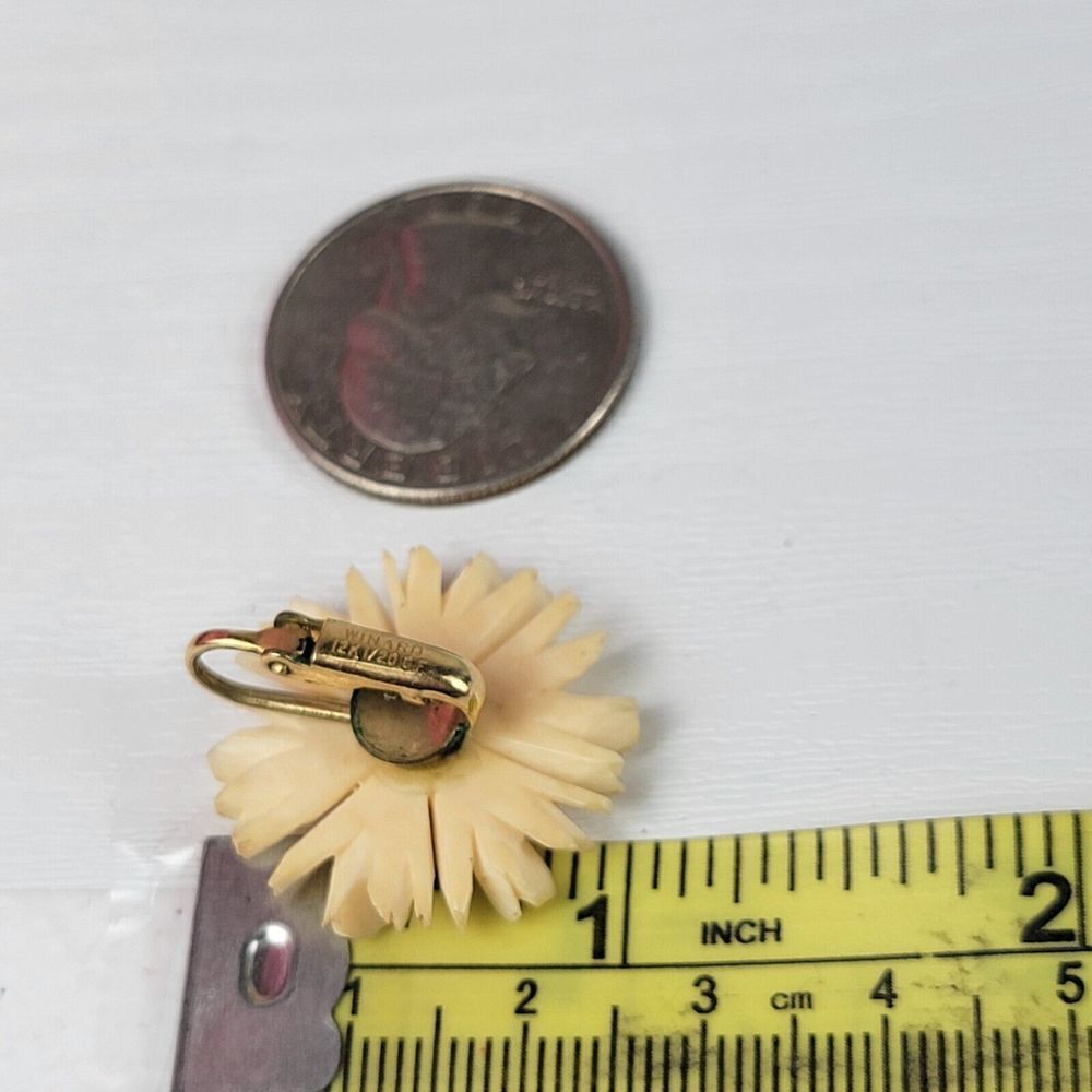 Vintage WINARD Beige Flower Stud Clip-On Earrings 1/20 12K Gold Filled 1 Inch - Picture 6 of 6